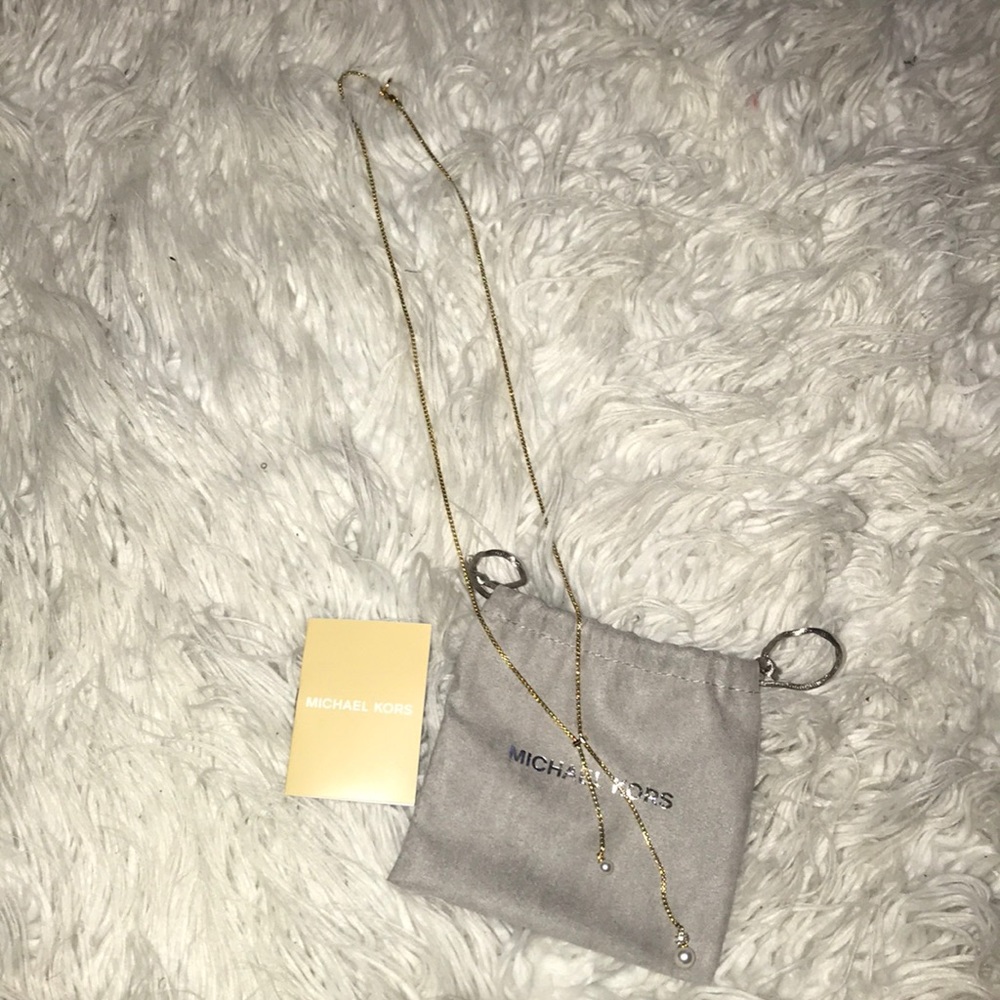 🔥Micheal Kors Pearl Necklace🔥✨✨🔥🔥🔥🔥🔥🔥 - Picture 3 of 3
